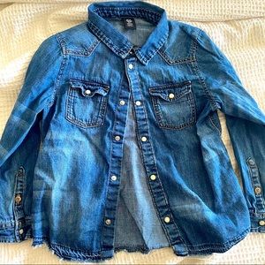 Boys H&M denim button shirt size 6/7